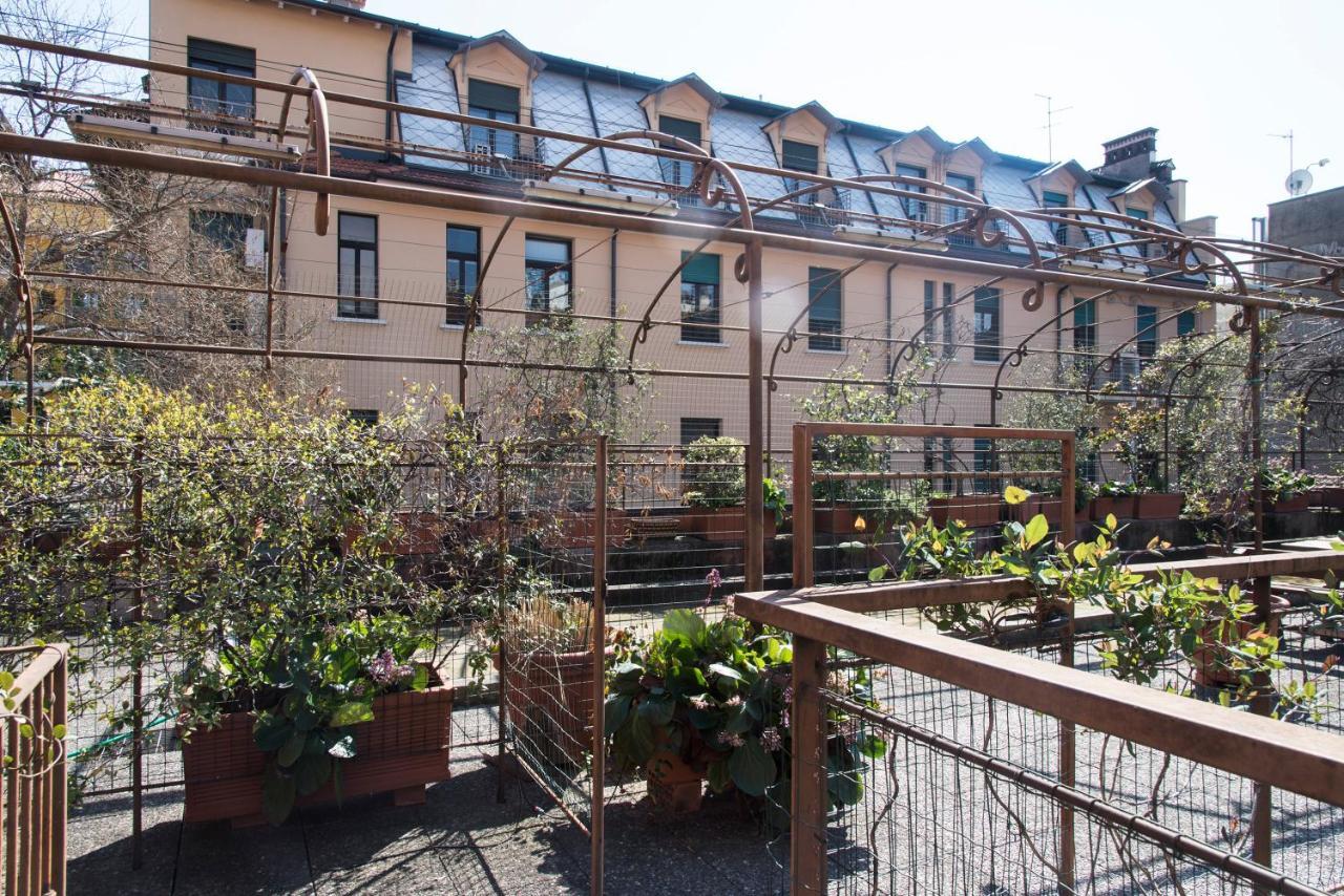 Peaceful Court Apartment In Shopping District 米兰 外观 照片