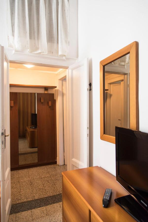 Peaceful Court Apartment In Shopping District 米兰 外观 照片
